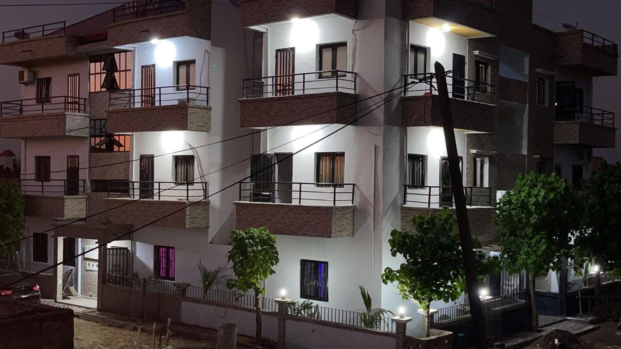 Hotel Residence Aicha Tambacounda Exterior photo